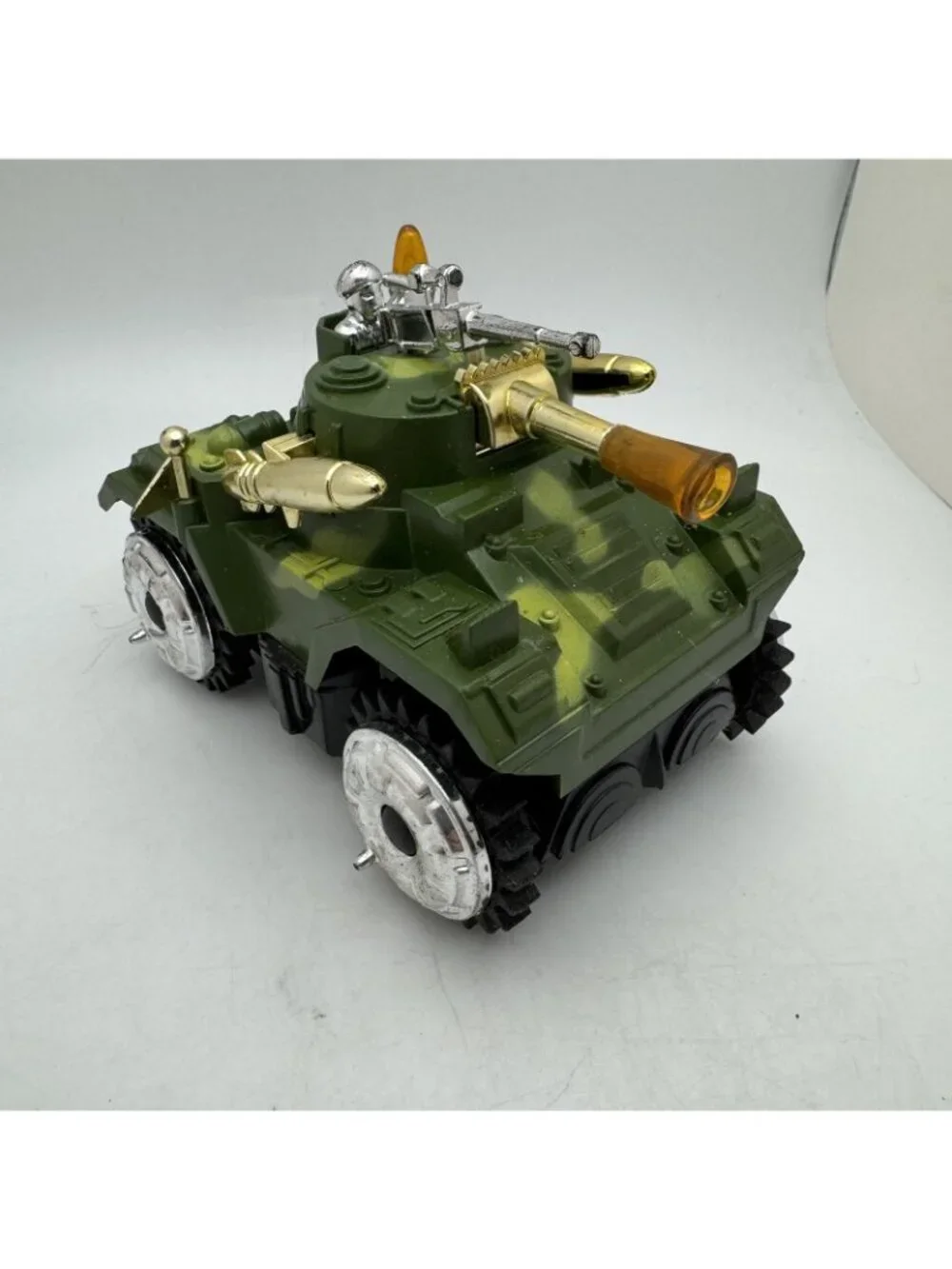 Looping Chariot XIE DA TOYS Battery Operated Tank Military Vehicle Green Camo